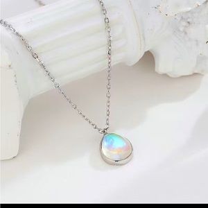925 Sterling Silver Teardrop Shape moonstone necklace